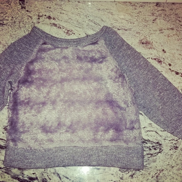 Size 4/5 Grey plush sweater - Picture 1 of 3